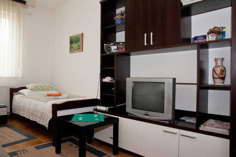 Apartman Urbana Villa Zagreb Bagian luar foto